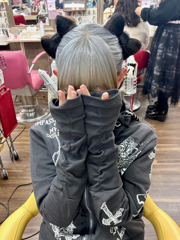 【新宿】『ツイン立体リボンがキレイでメチャ可愛い』♪